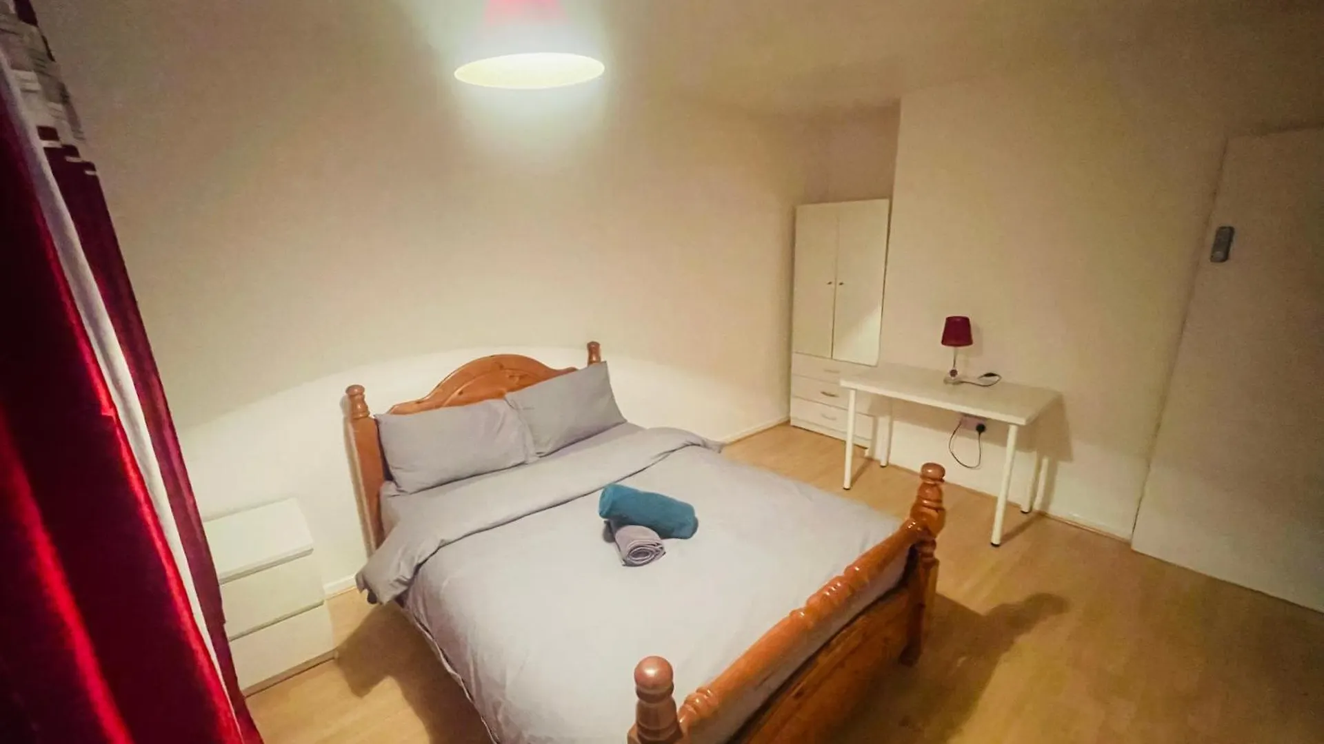 Double Room Near Canary Wharf 28 London Homestay